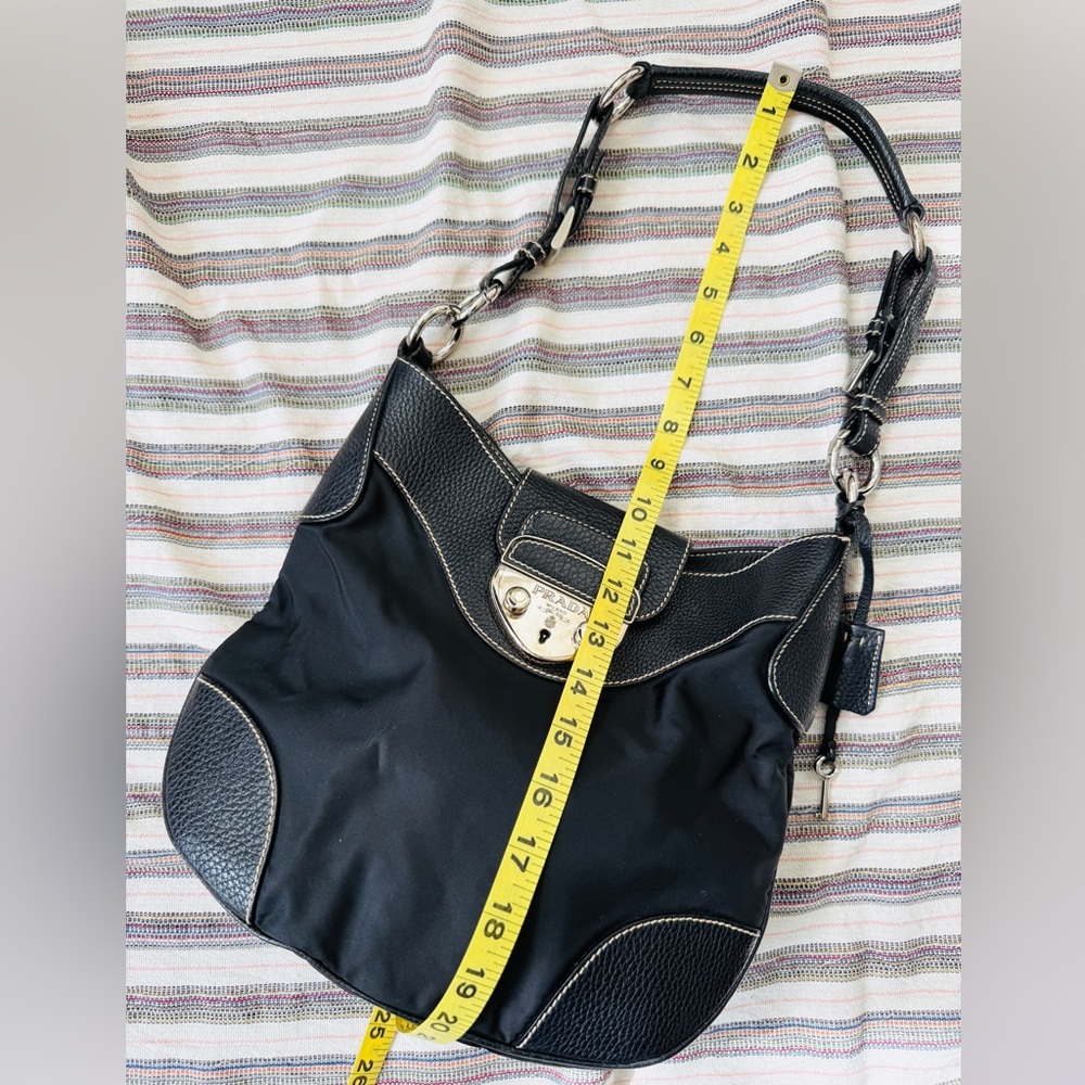 Vintage PRADA Vitello Diano Shoulder Bag Tessuto Black Nylon w/ Silver Lock/Key - Picture 4 of 4